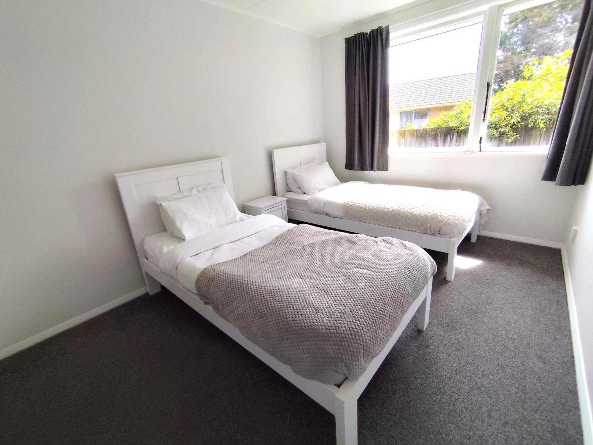3-Bedroom House-Big Yard- Netflix Hamilton Buitenkant foto