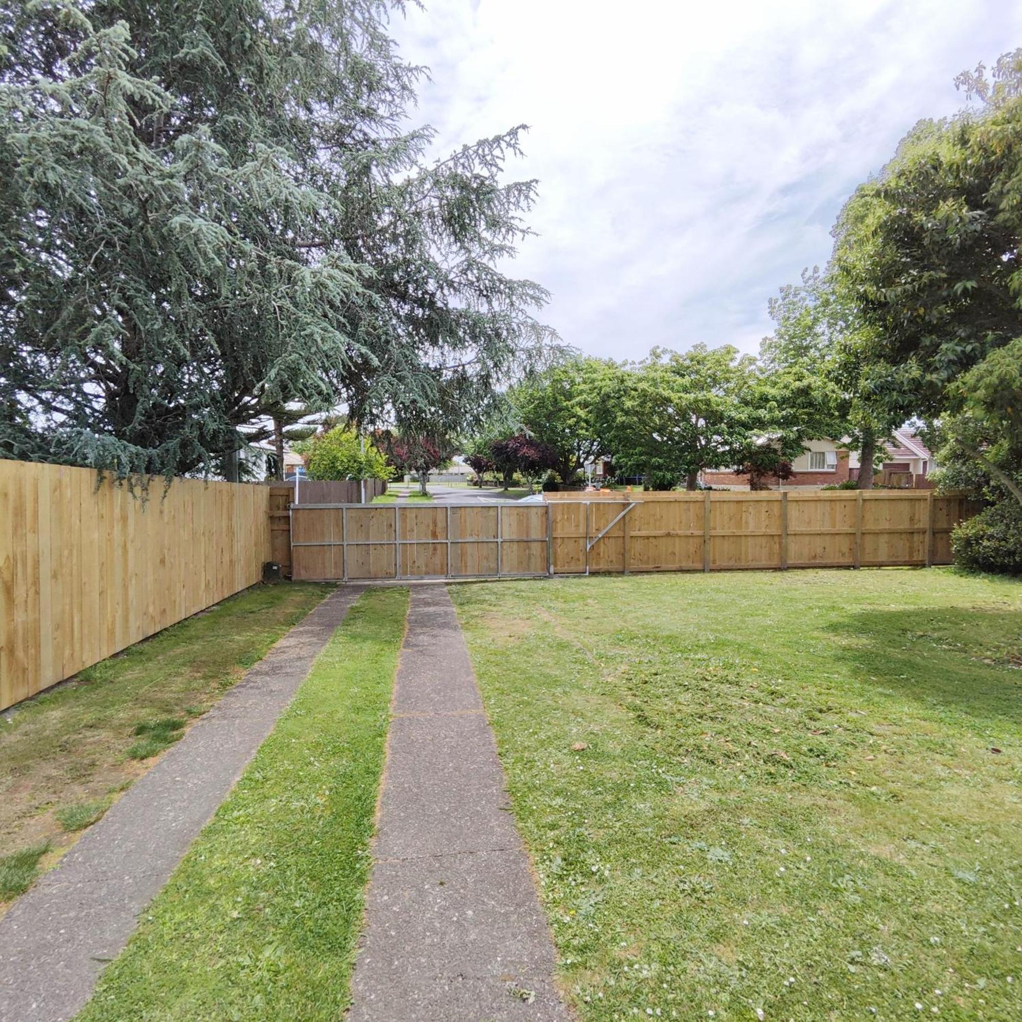 3-Bedroom House-Big Yard- Netflix Hamilton Buitenkant foto